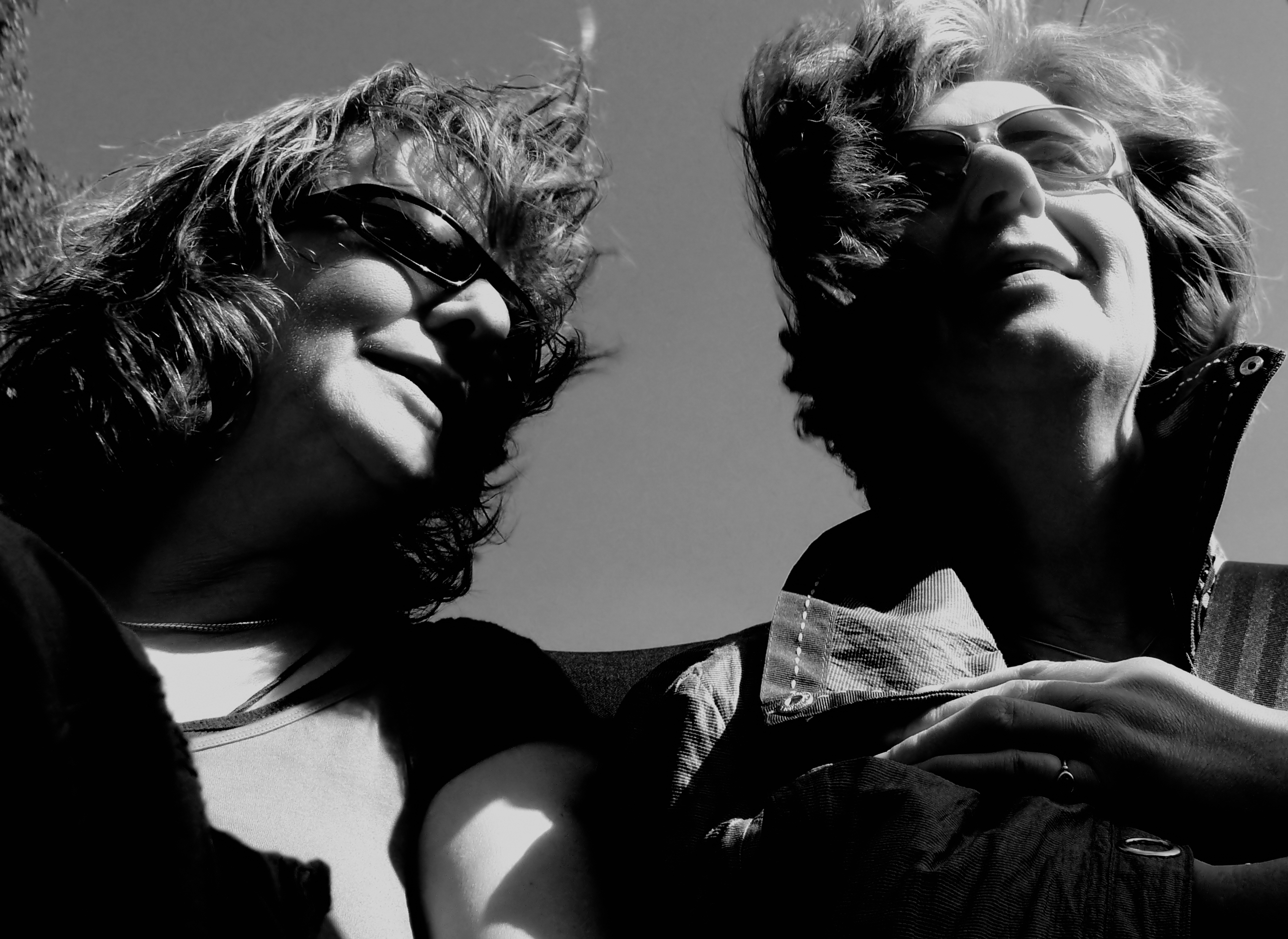 Nette Leute kennenlernen macht Spaß! Nette Leute kennenlernen macht Spaß!